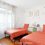 D Exception Avenue Colombier Bernard Apartament